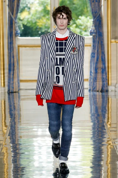 Look 2